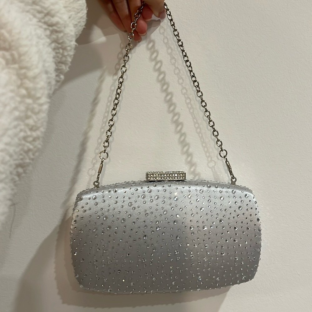 Brand new rhinestone clutch comes with long strap dinner clutch bling